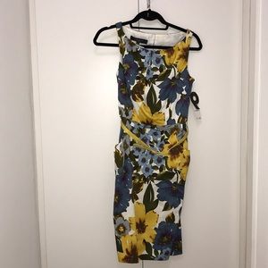 Floral pattern dress.